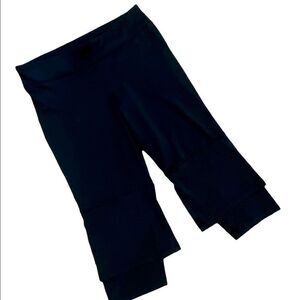 Champion high waisted cropped yoga black pants with leg detail size xl